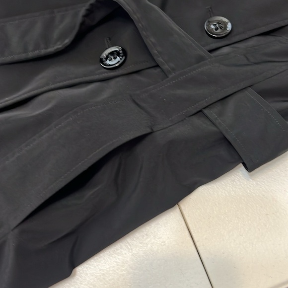 Guess Trench Coat Black Double Breasted Belted Polyester EUC S claz L - Picture 11 of 15